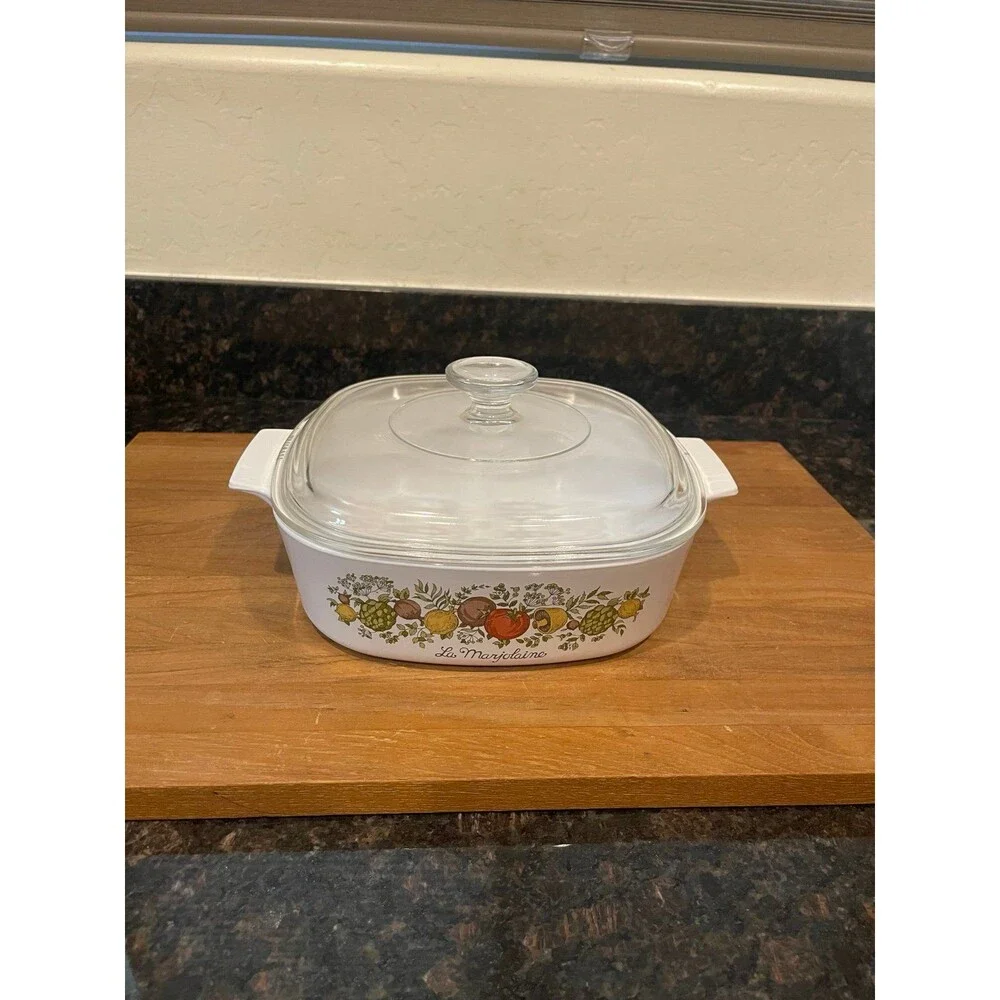 CorningWare spice of life 2 quart Casserole with lid